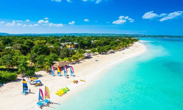 Seven-Mile-Beach-Jamaica-Vacations-All-Inclusive