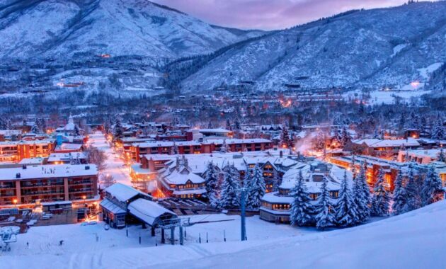 Aspen-Colorado-in-Christmas