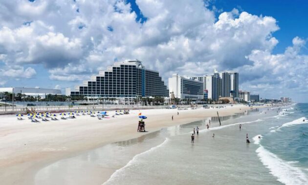 Daytona Beach - Beaches-Near-Orlando-Florida