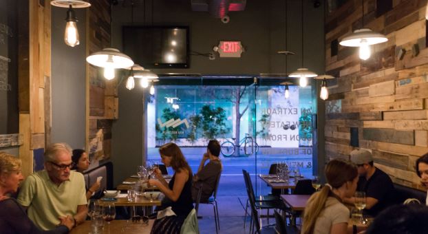 Downtown-Miami-Restaurants-NIU-Kitchen 2