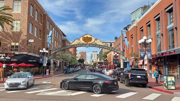 Downtown San Diego Gaslamp Quarter 2