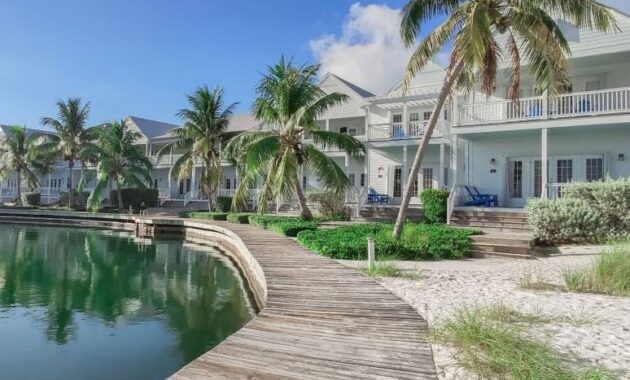 Tranquility Bay Beach House Resort - Florida keys resorts on the beach