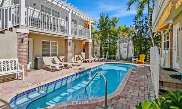 St Petersburg Florida Resorts On The Beach - coconut inn