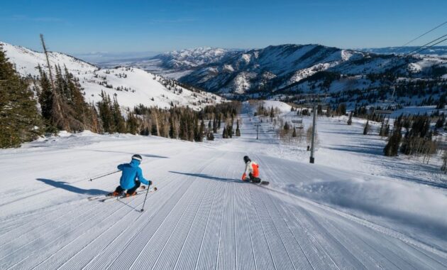 Downhill skiing near Salt Lake City, Utah - The Best Places to Visit in Winter