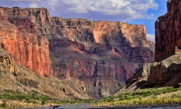 explore the Grand Canyon offers humbling and exhilarating