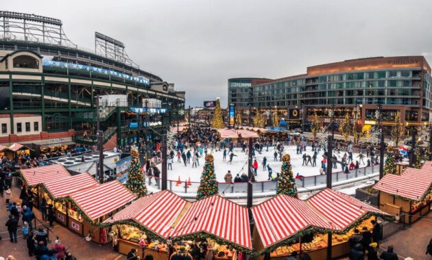 Holiday Market at Daley Plaza - Chicago Illinois