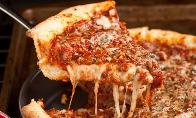 best food cities USA - deep-dish pizza from Chicago