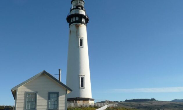 Pigeon Point Lighthouse, California - iconic lighthouses USA