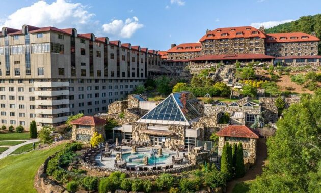 eco-friendly travel destinations USA - Asheville North Carolina