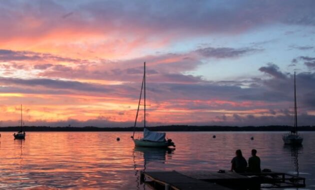 Lake Mendota on Afternoon - Madison Wisconsin weekend guide