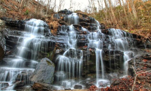 Southeast USA hidden waterfalls - Issaqueena Falls – South Carolina