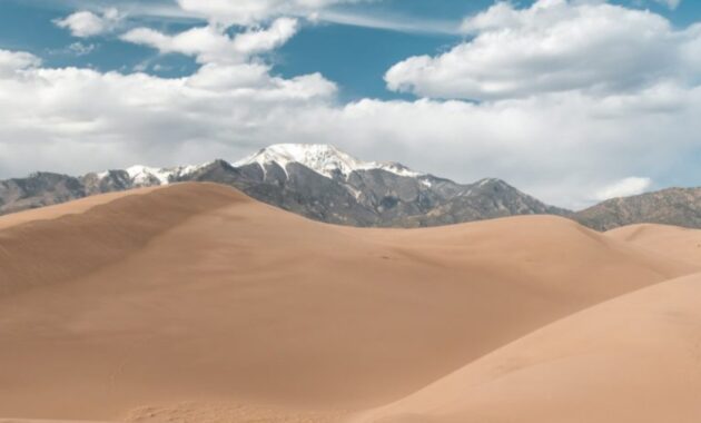 Great Sand Dunes and Sangre de Cristo Mountains (Colorado) Rocky Mountains hidden spots