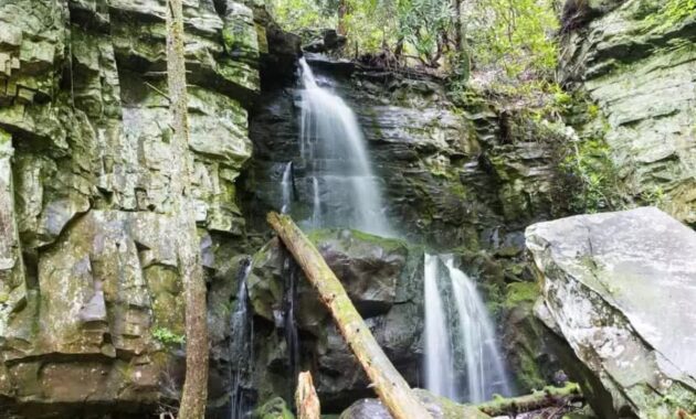 Baskins Creek Falls, Great Smoky Mountains - hidden waterfalls USA