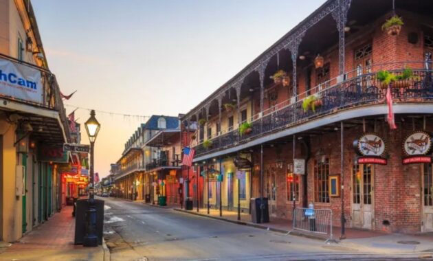 New Orleans haunted tours travel