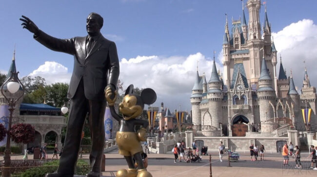 disneyland tour - the magic tour