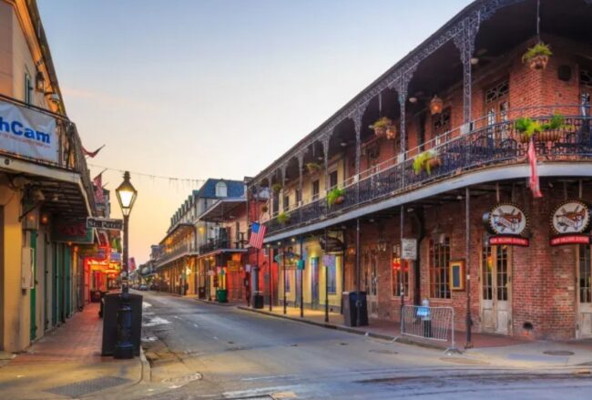 New Orleans haunted tours travel